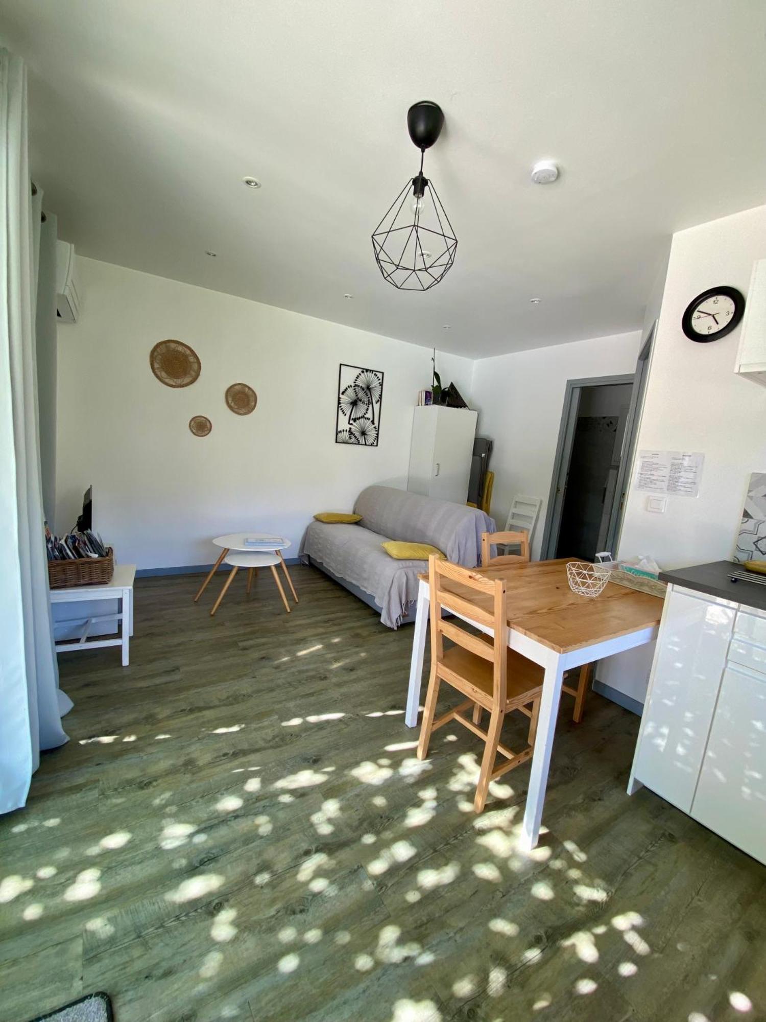 La Petite Maison Robion en Luberon Room photo