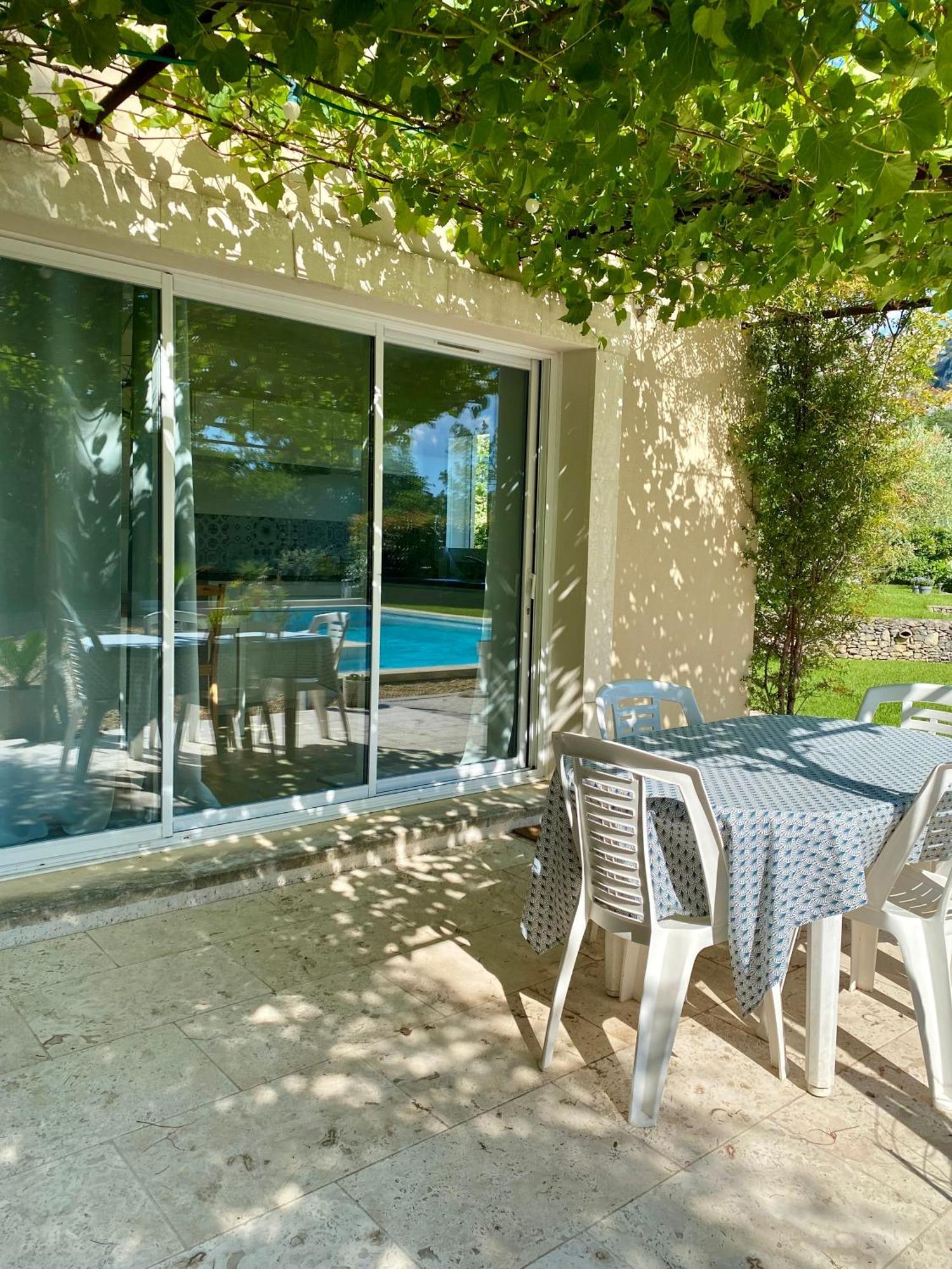 La Petite Maison Robion en Luberon Room photo