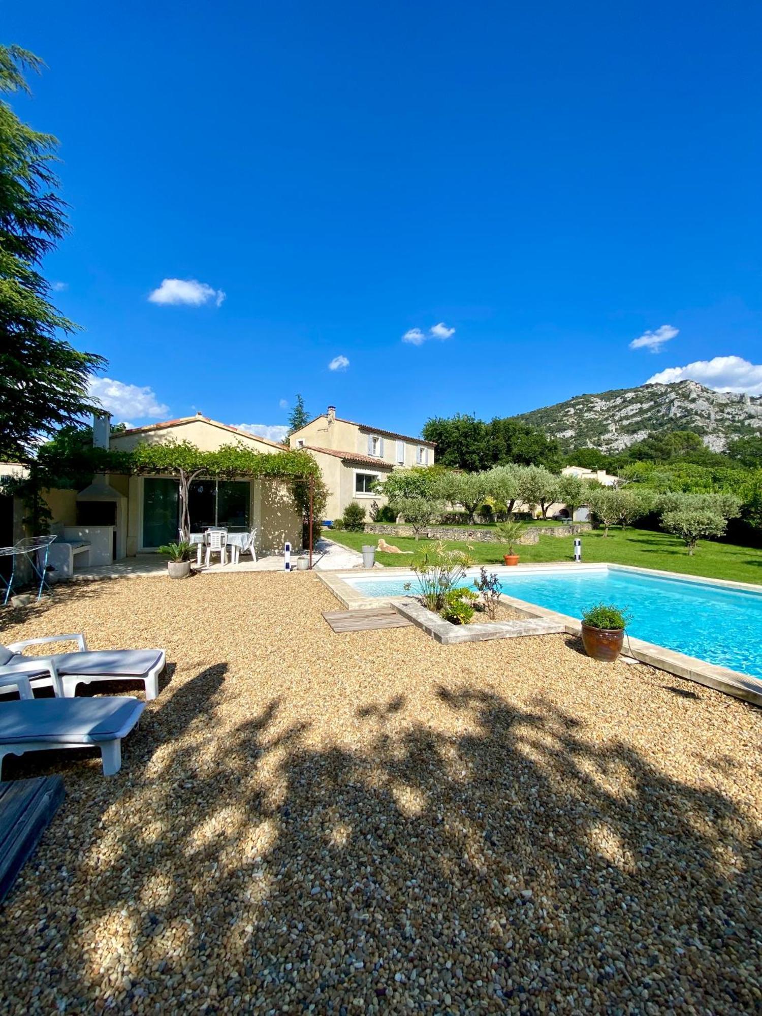 La Petite Maison Robion en Luberon Room photo
