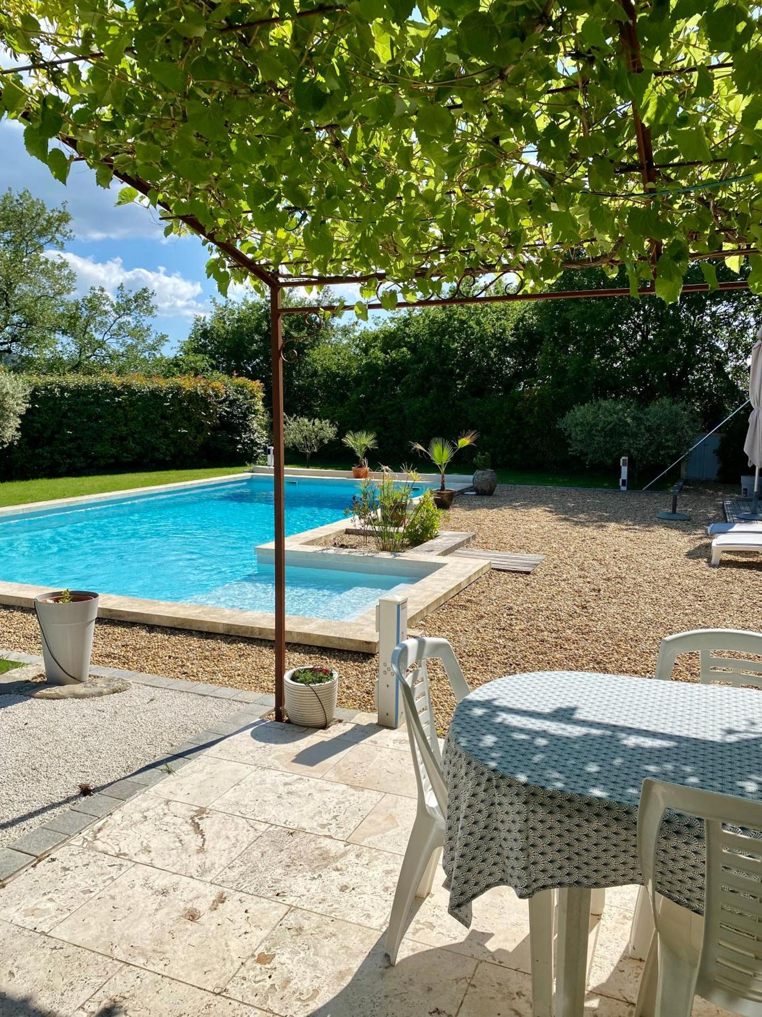 La Petite Maison Robion en Luberon Room photo